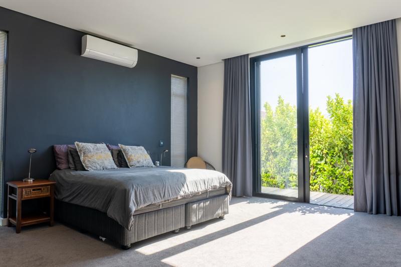 5 Bedroom Property for Sale in Val De Vie Estate Western Cape